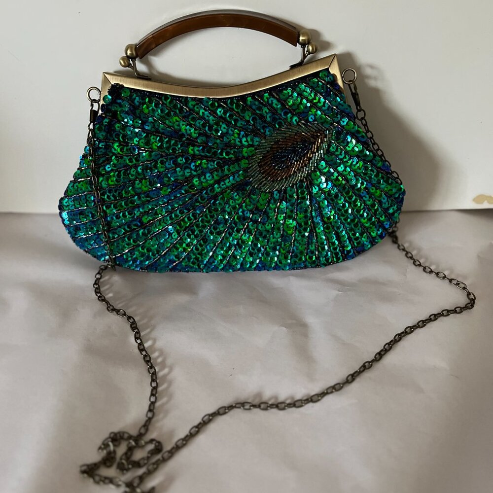 Elegant Green and Blue Sequin Clutch - Picture 9 of 10